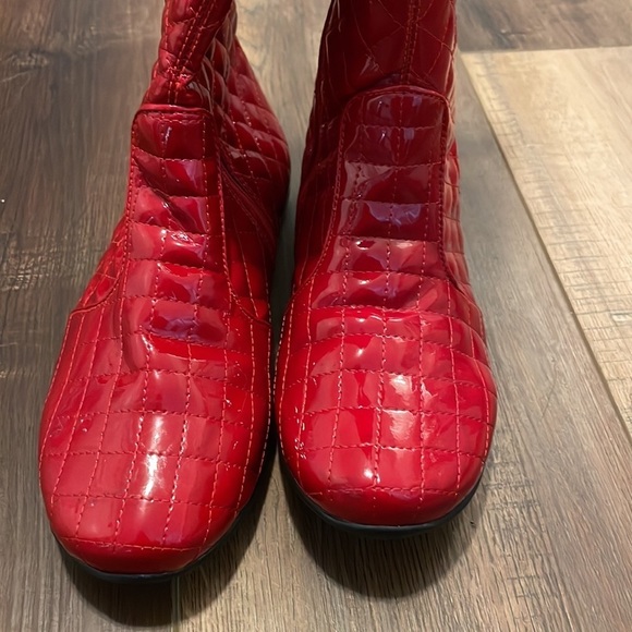 Primigi Red Quilted patent leather boots size 36/5.5 - Picture 3 of 15